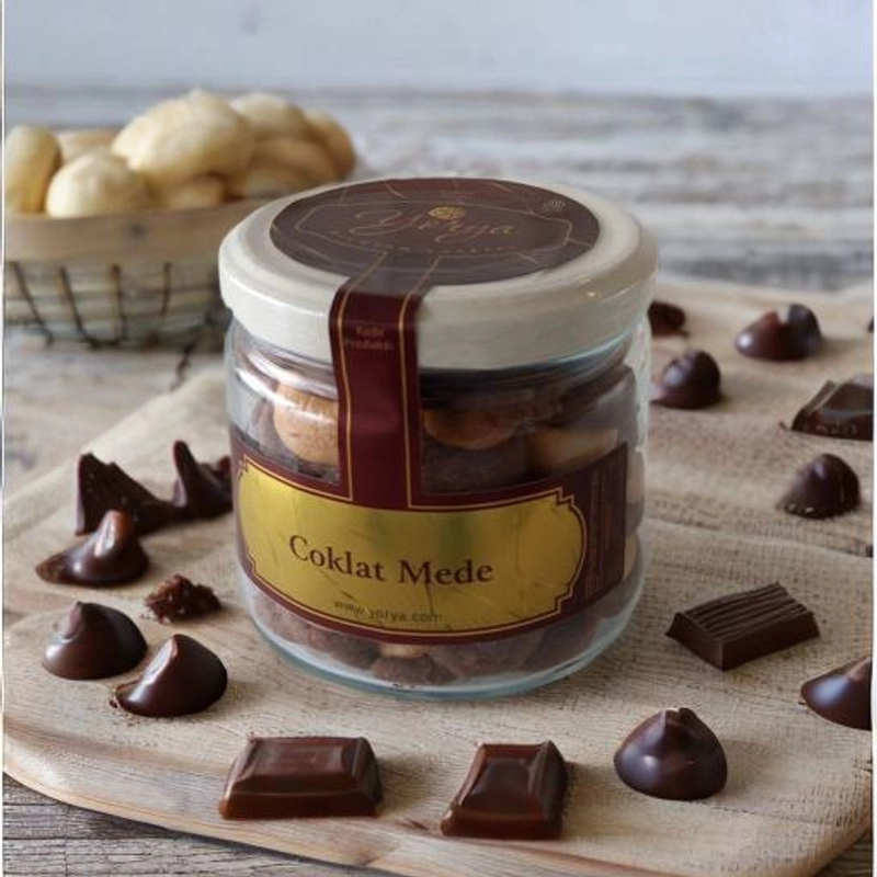 Product image YORYA COOKIES - Kue Kering Lebaran Coklat Mede 300Gr JR13