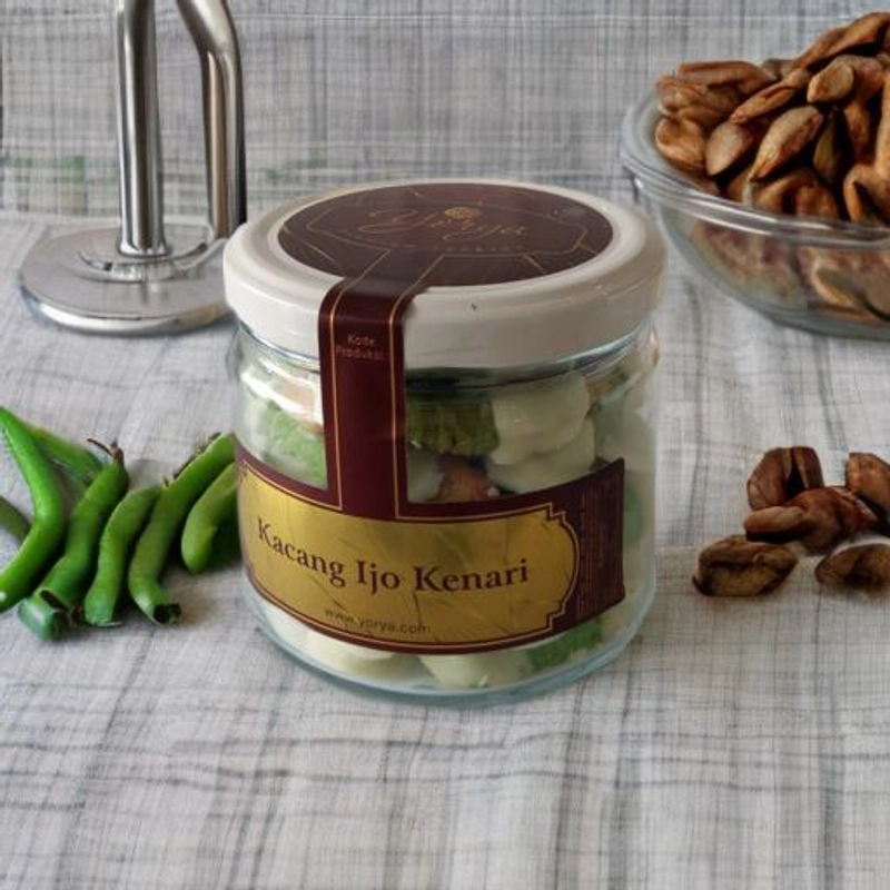 Product image YORYA COOKIES - Kue Kering Lebaran Kacang Ijo Kenari 300Gr JR16