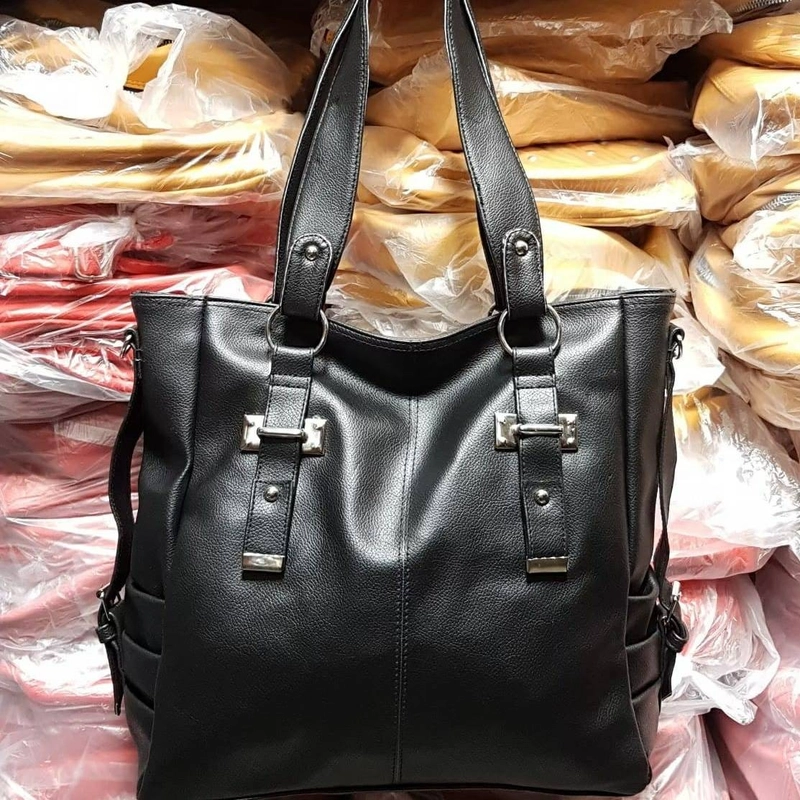 Product image Alcaff - Tas Slempang Ibu Vina 30 x 15 x 30cm Hitam