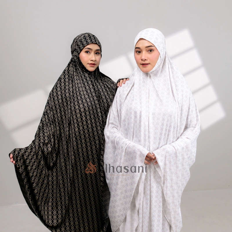 Product image Alhasani Official Store - Mukena Jersey Airy Motif Jumbo Dagu Tertutup Veyra Jumbo White