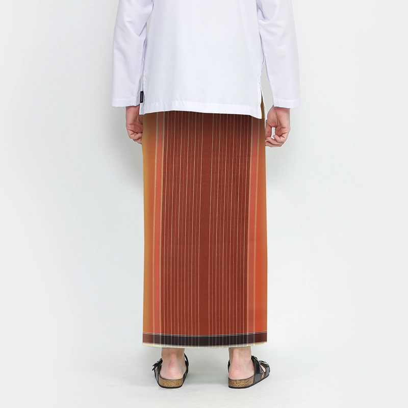 Product image Sarung ATLAS Favorit Es Lilin Salur Warna Coklat Muda all variant all variant