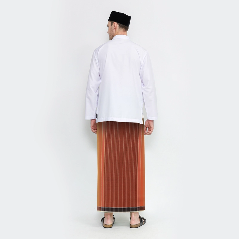 Product image Sarung ATLAS Favorit Es Lilin Salur Warna Coklat Muda all variant all variant