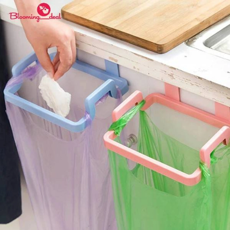 Product image Blooming Deal - Gantungan Kantong Plastik Sampah Pintu Lemari Holder (G-PLASTIK) Random
