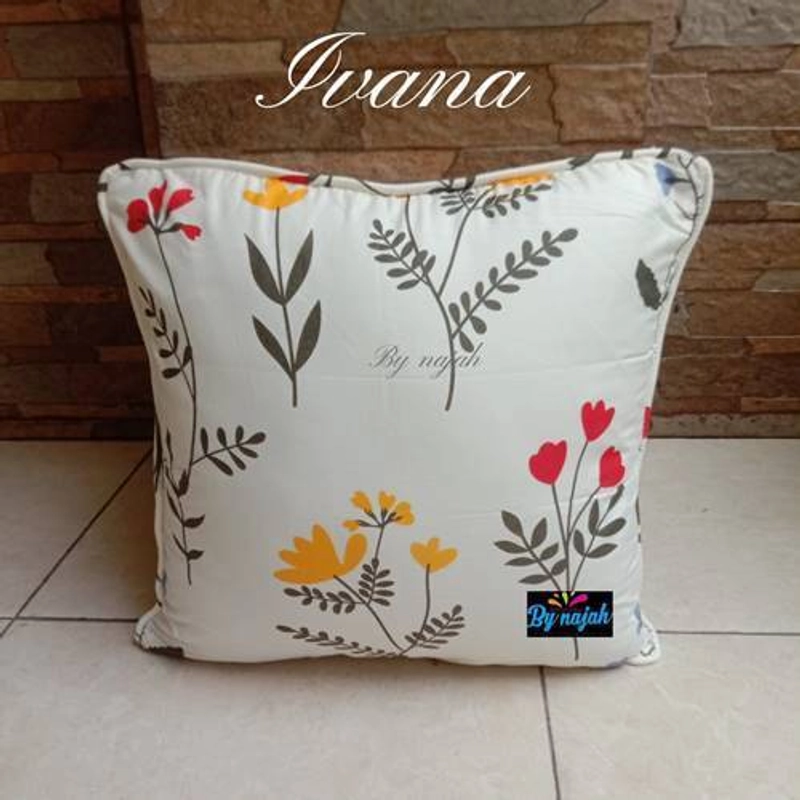 Product image By Najah Aef Sarung Bantal Ivana 40x40cm Putih Mix