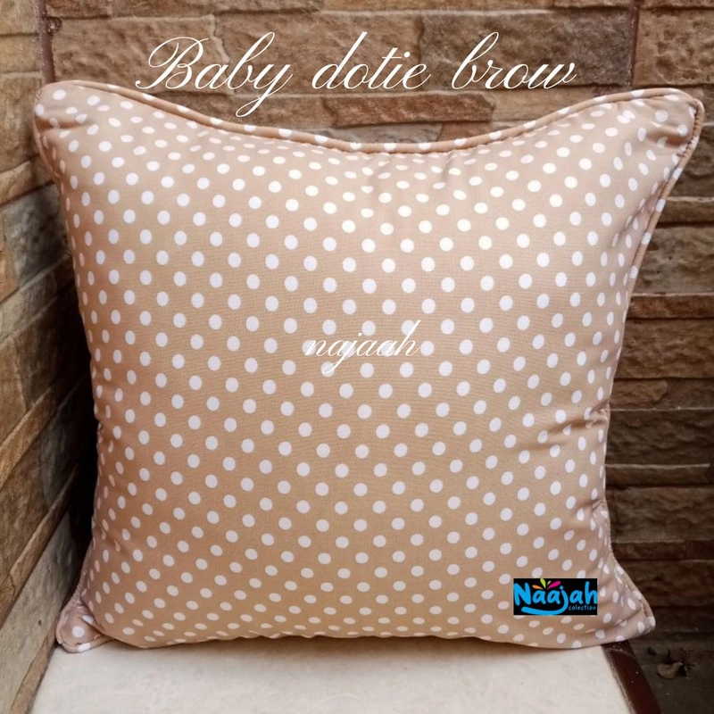 Product image By Najah Aef - Sarung Bantal Sofa Baby Dottie Brow Sarungnya Aja 40x40cm Cokelat