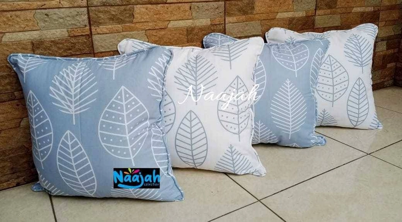 Product image Sarung Bantal Sofa (Sarungnya Aja). Paket Z : 4 Sarung Bantal Mix (2 Halia Biru & 2 Halia Putih) 40x40 Cm Biru Putih
