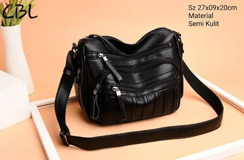 Product image Hanny Collection - Selempang Fssil CBLB02SFSSL 27 x 9 x 20 cm Hitam