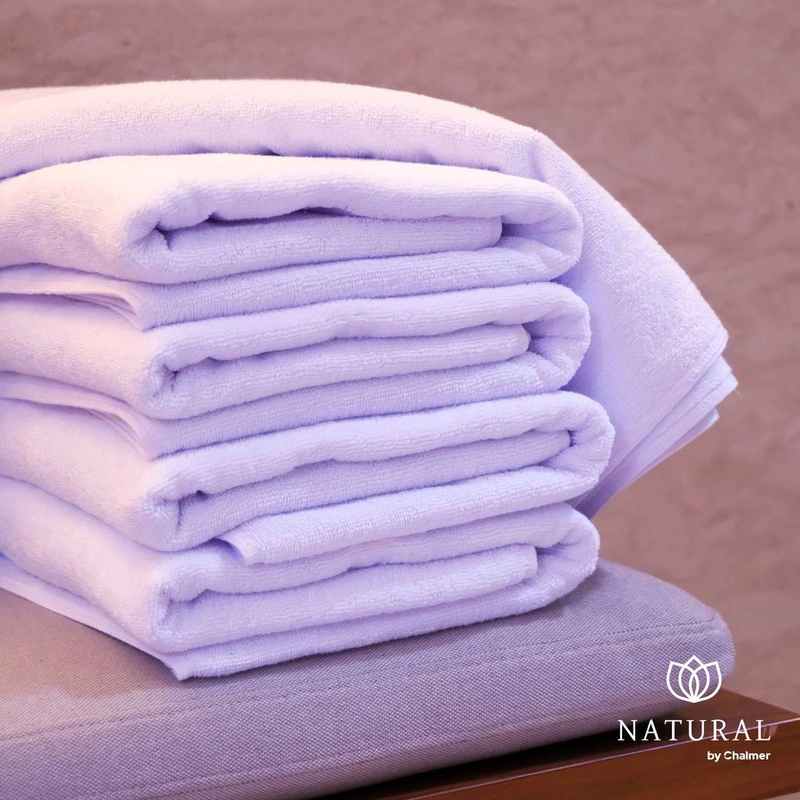 Product image Chalmer - Handuk Mandi Hotel Natural by Chalmer 70 x 140 cm Seri Handuk Hotel Handuk Tebal 70 x 140 cm 1 pcs