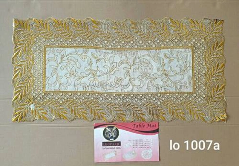 Product image Dylan 19 - Taplak Meja Tamu Emas PVC Persegi Anti Air ( Random, 40 x 86 cm, Pcs )