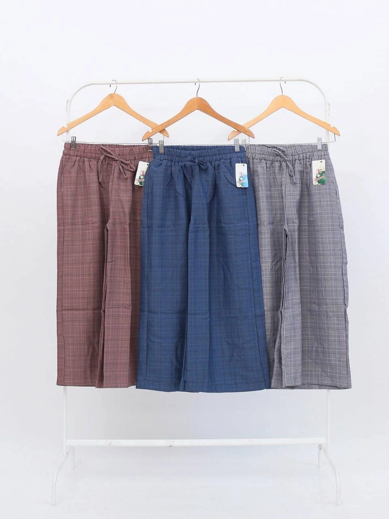 Product image Giat Makmur  - Celana Kulot Square Style (Maroon, All Size , Pcs )