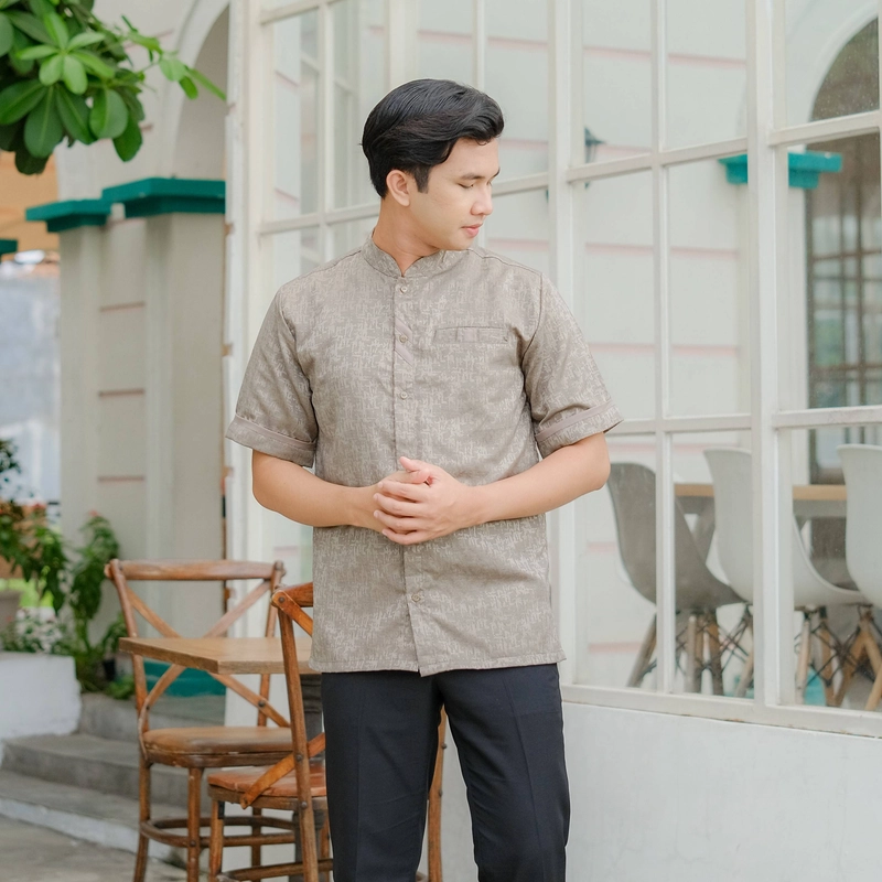 Product image Hazirah Id - (Buy 2 Get 1) Zyan Koko Kemeja Jaquard Kondangan Bisa Couple L Koko Lengan Pendek FRAPPUCINO
