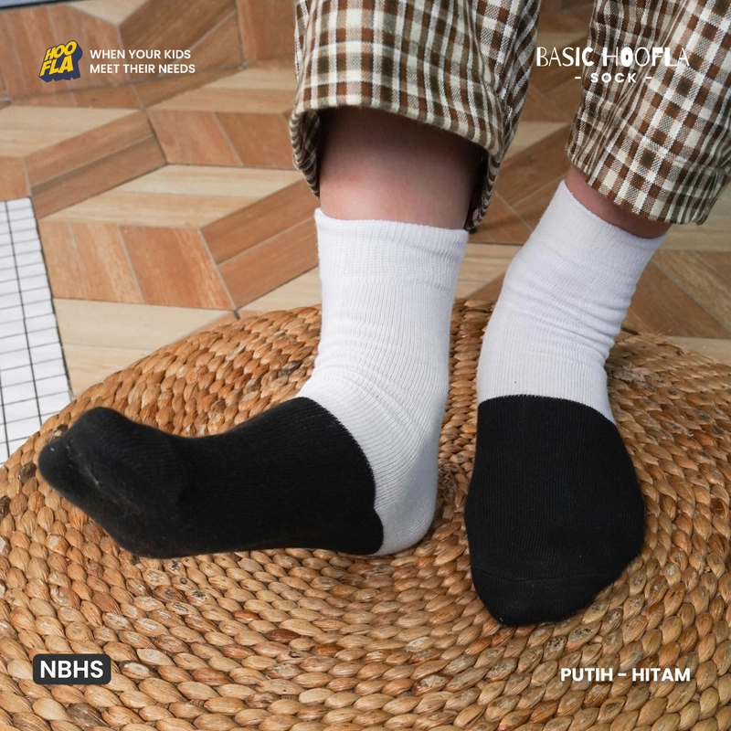 Product image New Basic Hoofla Sock all variant Putih-Hitam