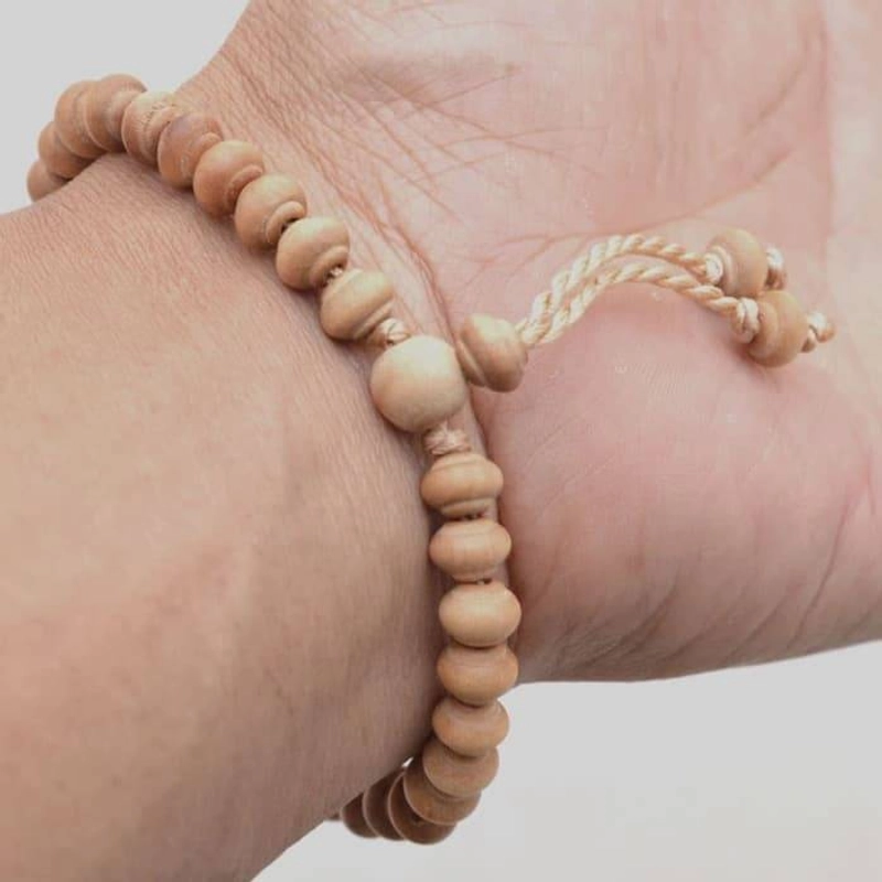 Product image Indahcraft - Gelang Tasbih Kayu Cendana Wangi 19 Cm Krem Propil