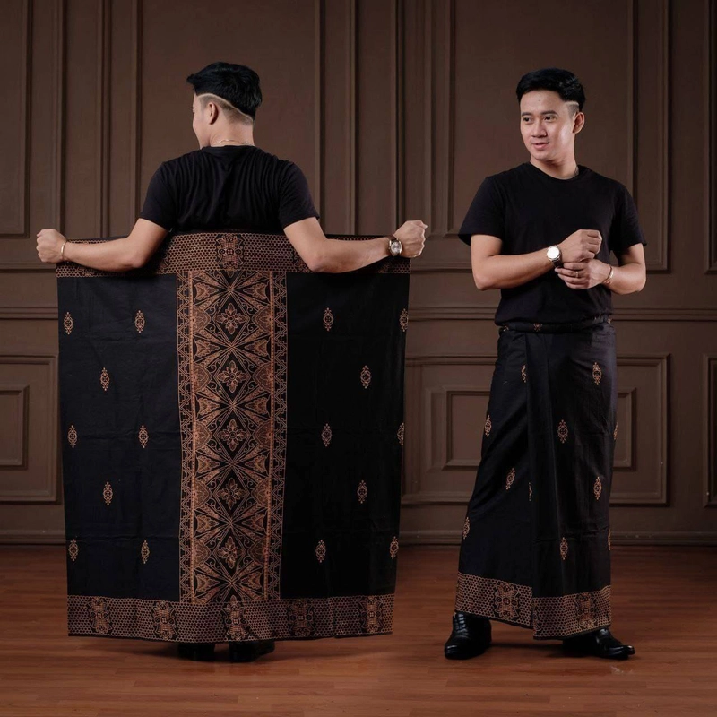 Product image Javatama - Sarung Batik Pintu Aceh 320 Hitam Coklat