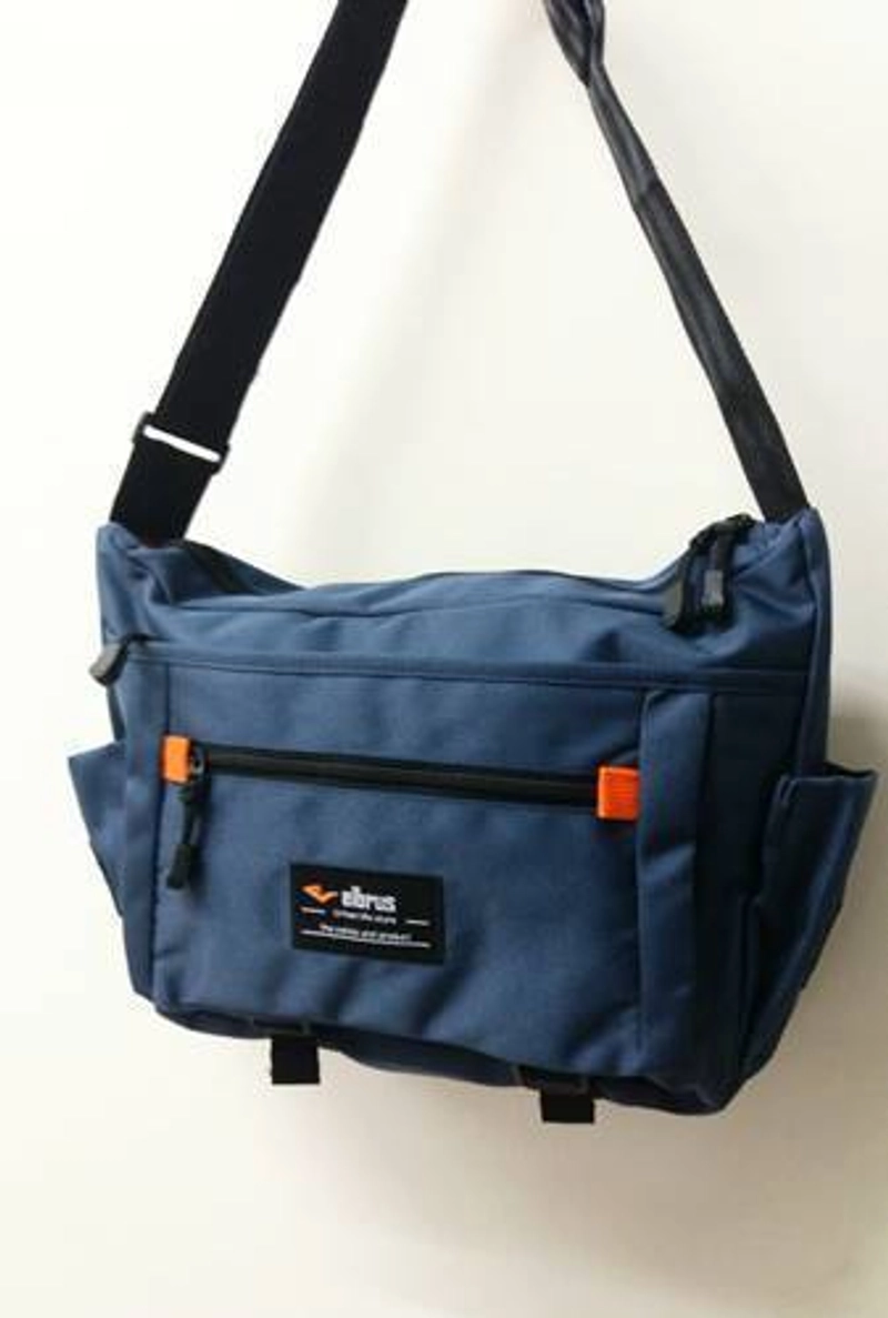 Product image Kalea Tas Slempang elbrus big 40x25x10 cm Biru