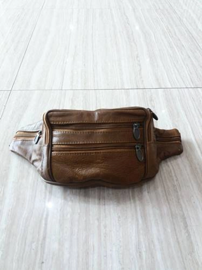 Product image Kalea - Tas Weist Bag Klt 42x15x5 Cm Coklat Muda