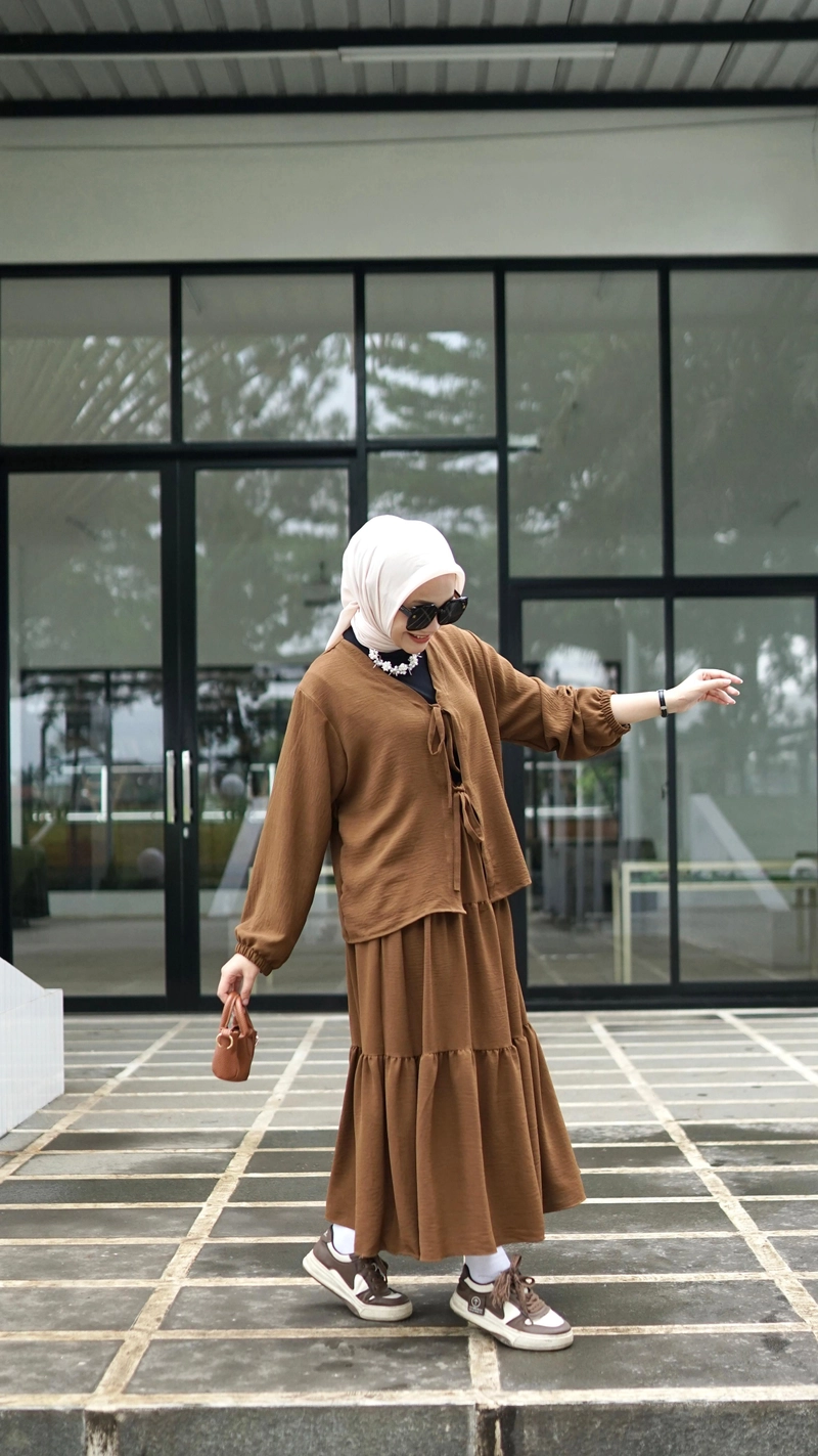 Product image Kembar Collection - Jenni Set Rok allsize Caramel