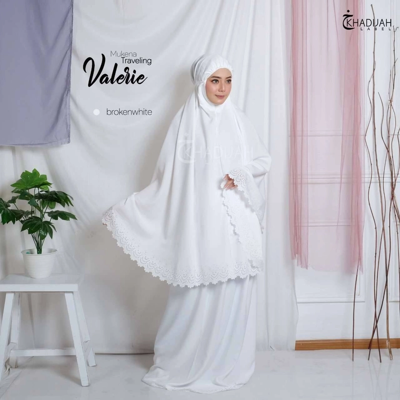 Product image Khadijah Label - Mukena Travel Valerie All Size Putih Tulang