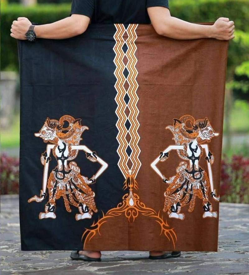 Product image Kois Batik - SARUNG DEWASA MOTIF WAYANG GATOT KACA Sarung dewasa Coklat