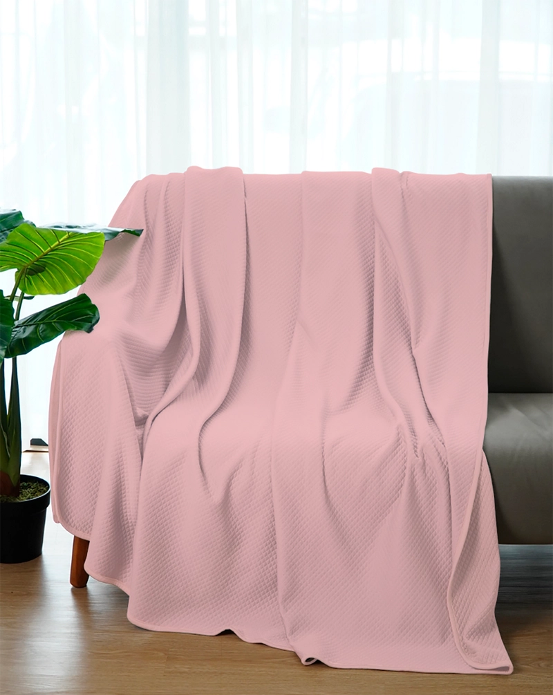 Product image Kintakun - Selimut Lembut Beglance Poly Diamond 150x175 Peachskin
