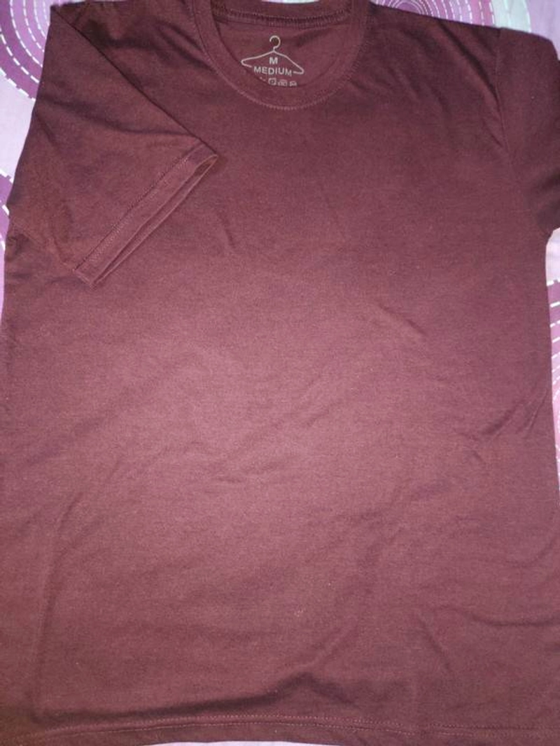 Product image Kaos Polos Lengan Pendek // Cotton Combed 30S M Burgundy