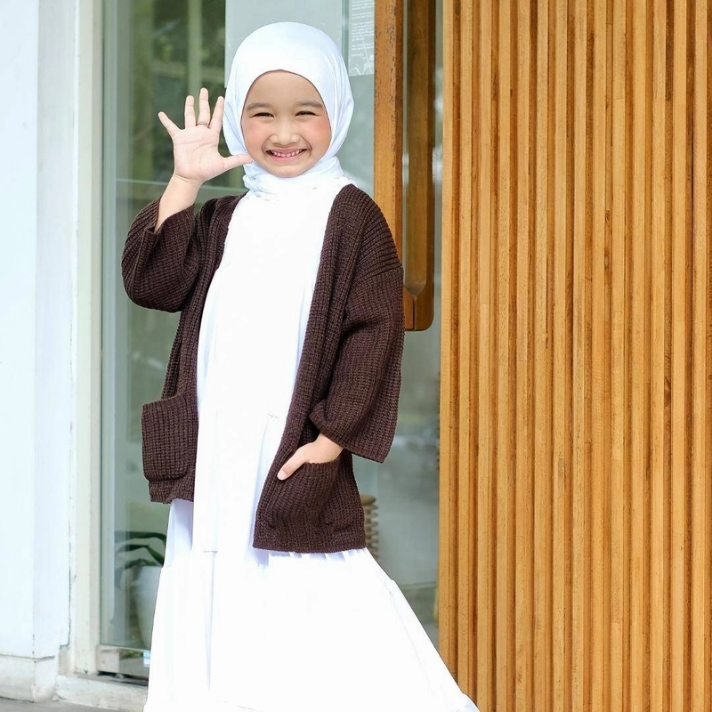 Product image Leika - Cardigan Rajut Oversize -Anak 5-8 th All Size Coffee