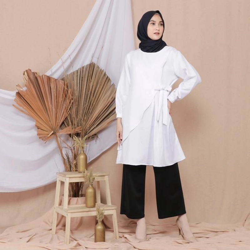 Product image Modesee Bandung - Ayda Tunic Clear White L Clear White