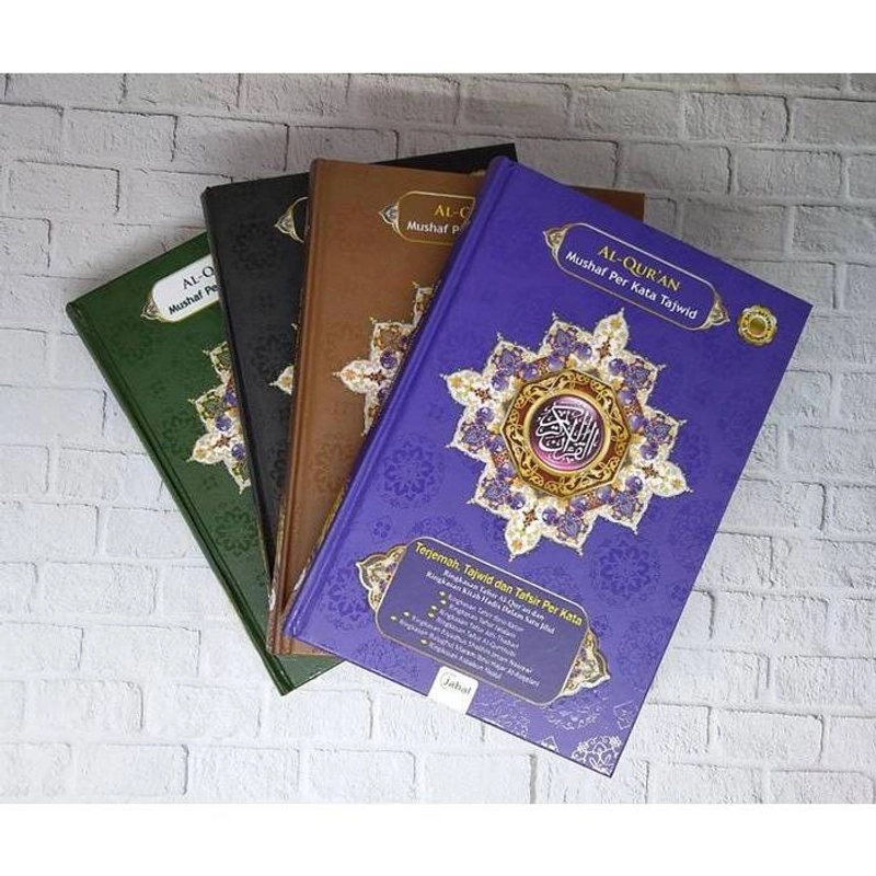 Product image Penerbit Jabal Al-Quran Perkata Tajwid , Terjemah dan Tafsir Per Kata HC A5 21x15x2 (hard cover) BIRU TUA 