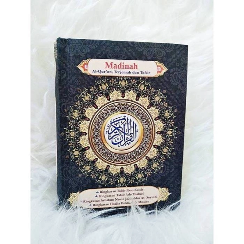 Product image Penerbit Jabal Al-Qur'an Madinah Terjemah dan Tafsir HC A6  10 x 15 x 2 (hard cover) HITAM 