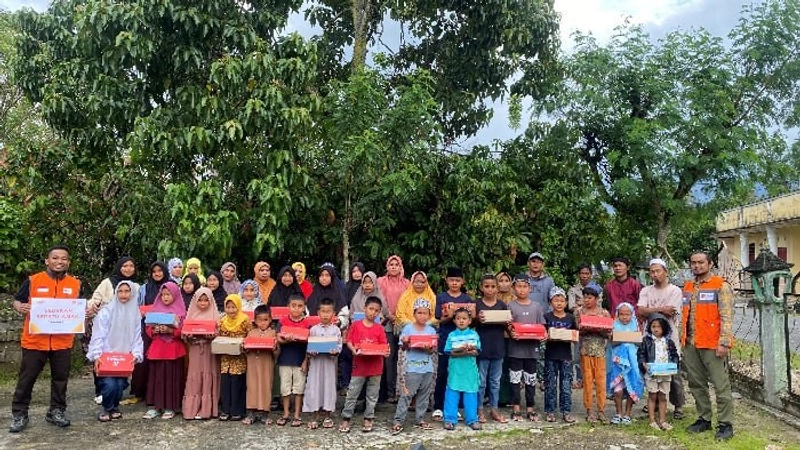 Product image Rumah Zakat - Donasi Uang [Produk Tidak Dikirimkan] Patungan Sepatu Anak Indonesia Timur Patungan 15.000