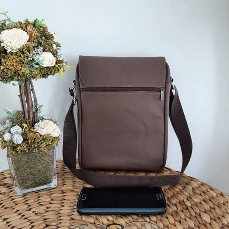 Product image Toko Sinar Garut Tas Slempang MDI 24x18x8cm Coklat