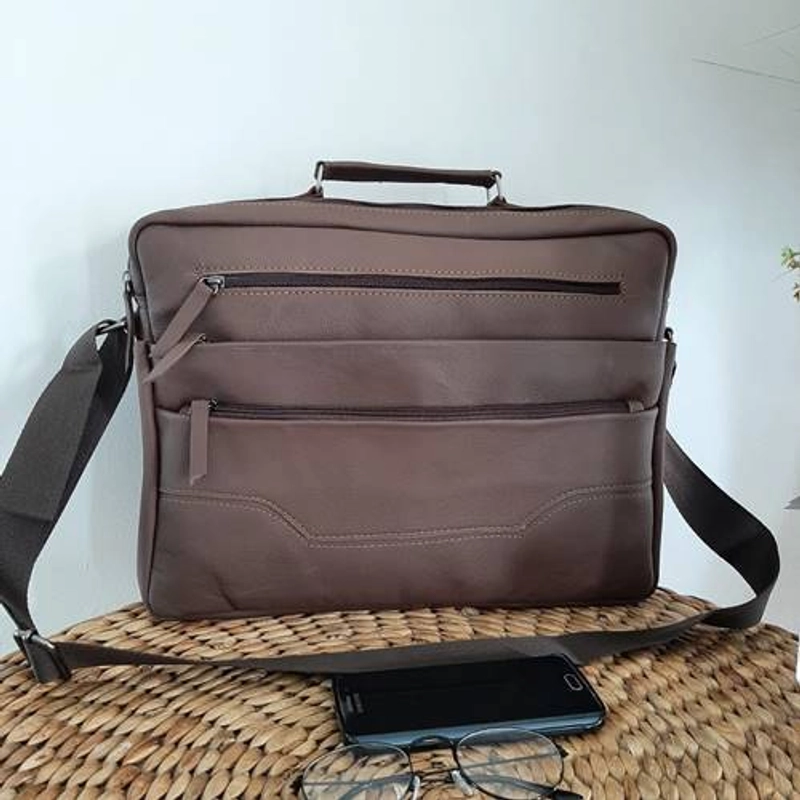 Product image Toko Sinar Garut Tas Laptop Motif Kulit Jeruk 37 x 9 x 29 cm Coklat