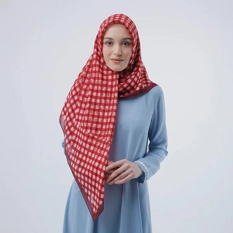 Product image Zoya - Scarf Lane 110 x 110 cm MAROON