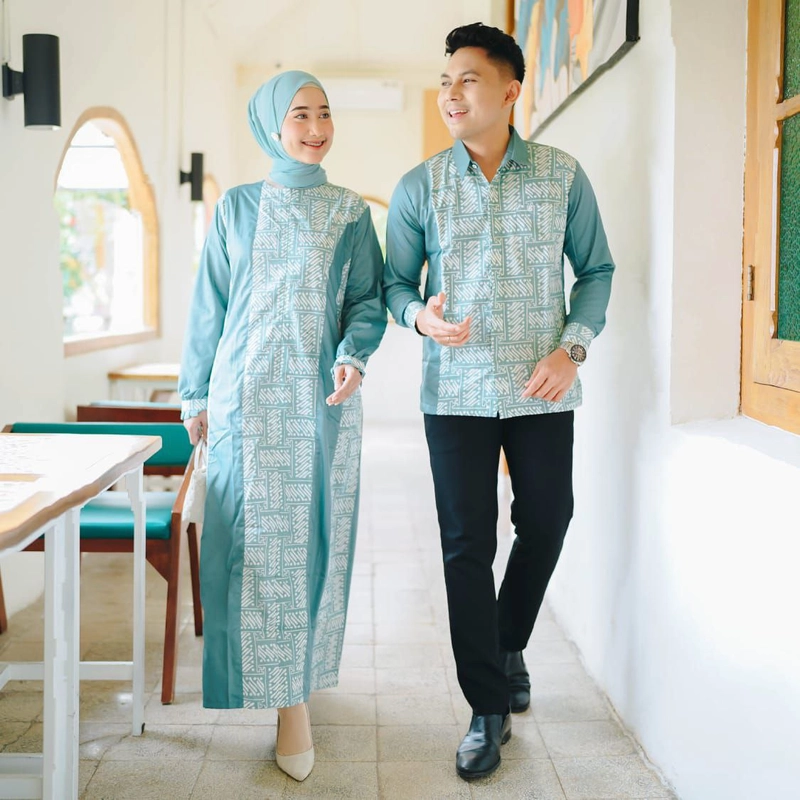 Product image COLLECTION SARJANA - COLLECTION SARJANA - GAMIS MOTIF BATIK - COUPLE GAMIS FATIN - ORIGINAL - BATIK KATUN PRIMA SANFORIS KEMEJA M FATIN