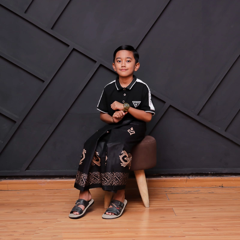 Product image Kois Batik - Sarung Anak Paud Usia 3 sampai 7 tahun hitam coklat Usia paud 3 -7 tahun Hitam coklat