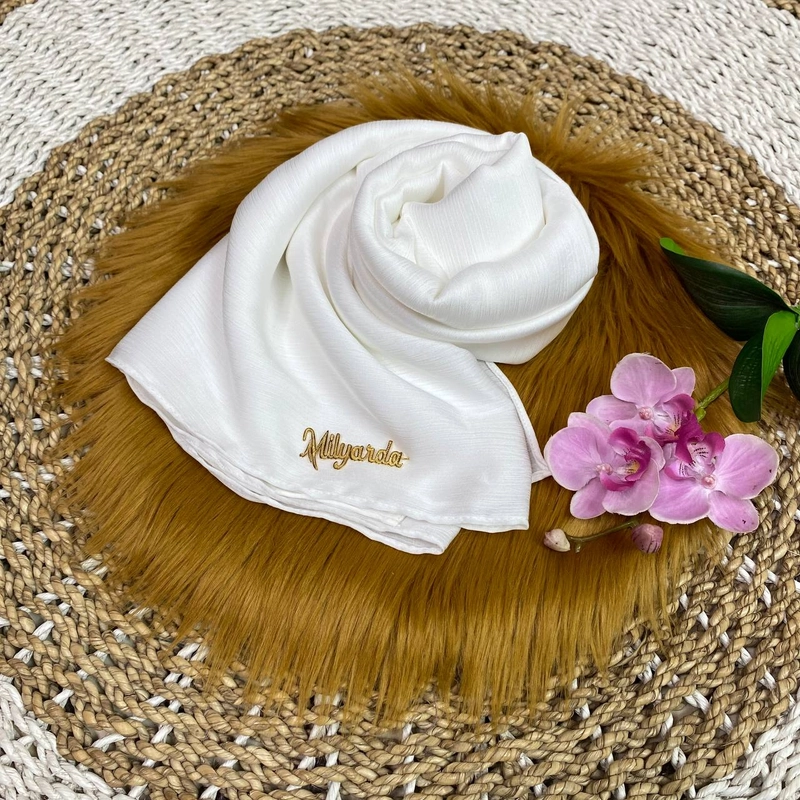 Product image Milyarda Hijab - Milyarda Hijab - Pashmina Raya Cardenza Premium Textured Silk All Size Snow White