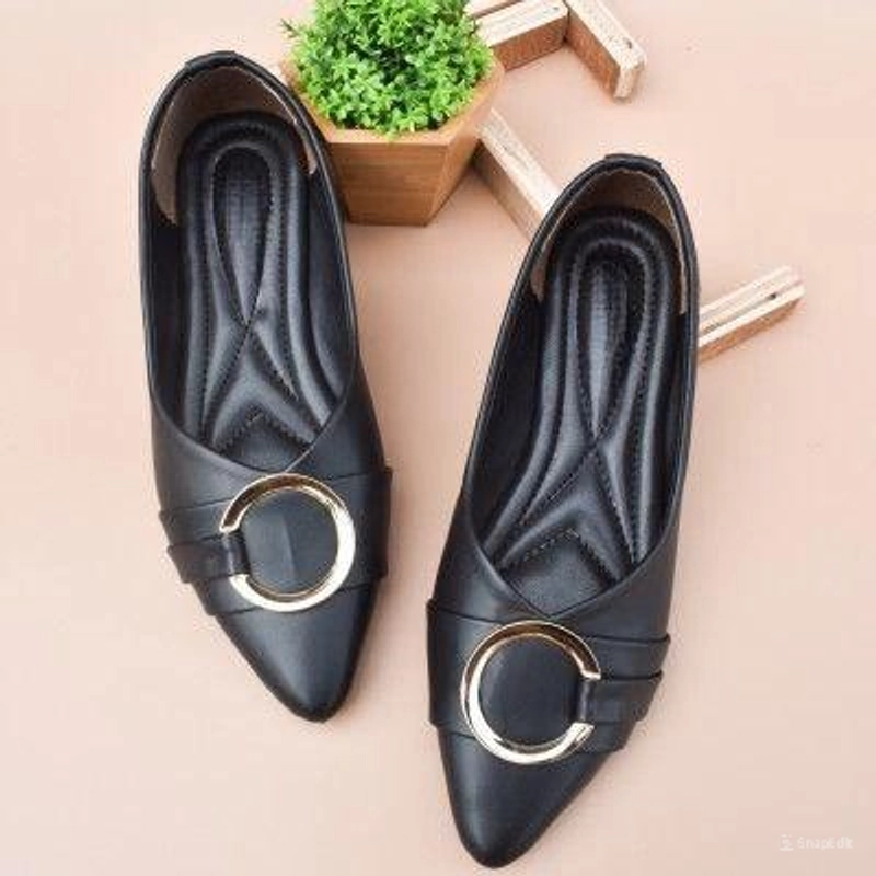 Product image LUXIA - Olivia Flatshoes Wanita FL-002 36 HITAM