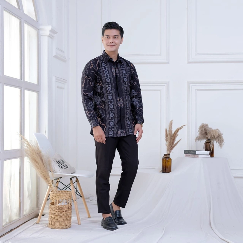 Product image Batik Alfin - New baju Coauple atasan batik kemejan dan tunik motif Etnik hitam model terbaru M Kemejan etnik hitam