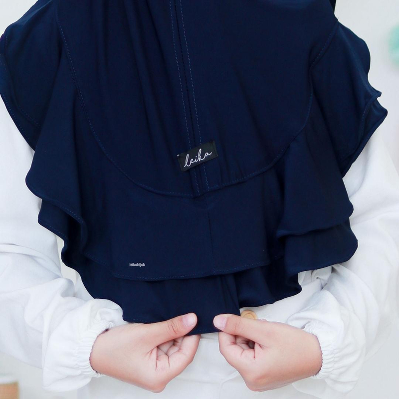 Product image Leika - BERGO LILY HIJAB INSTAN ANAK BEST SELLER 5 - 10 Tahun ALLSIZE Black