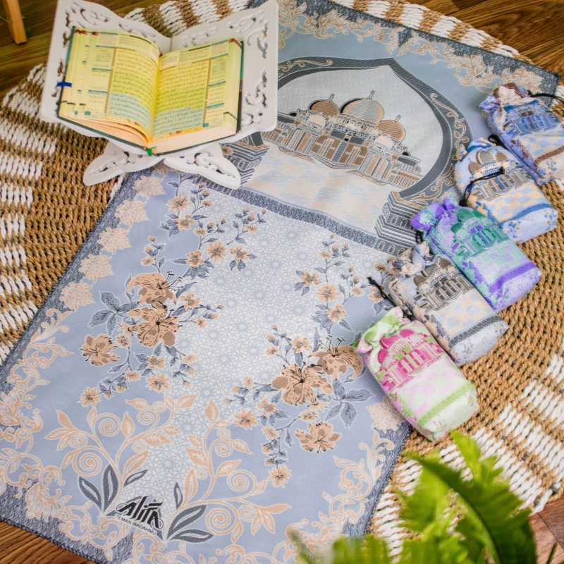 Product image Alifa - HAMPERS EKSKLUSIF PAKET 10 L : 380g R10 Tasyakur Khitan