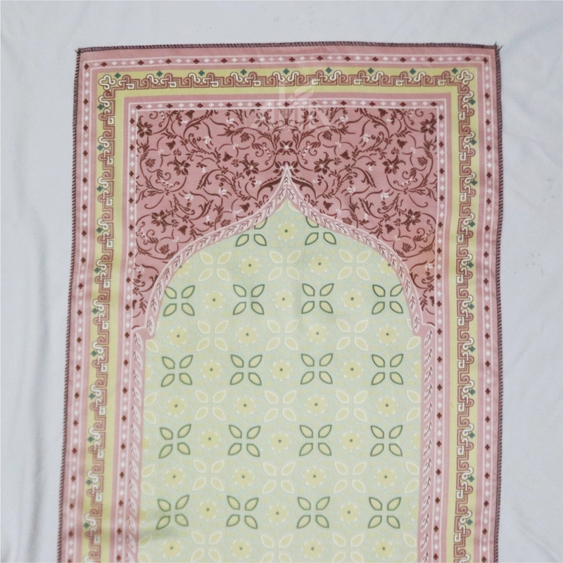 Product image Alifa Sajadah Shop - Sajadah Travel Kashmir Mika Kotak + Pita + Kartu Ucapan Custom Souvenir Sejadah 100g Mika Kotak