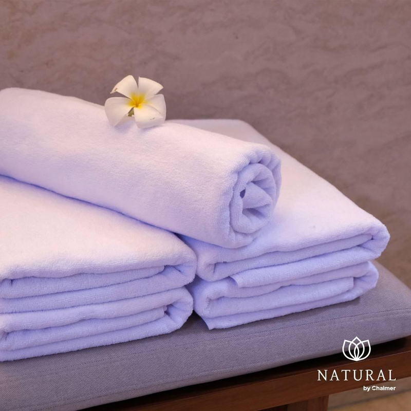 Product image Chalmer - Handuk Mandi Hotel Natural by Chalmer 70 x 140 cm Seri Handuk Hotel Handuk Tebal 70 x 140 cm 1 pcs