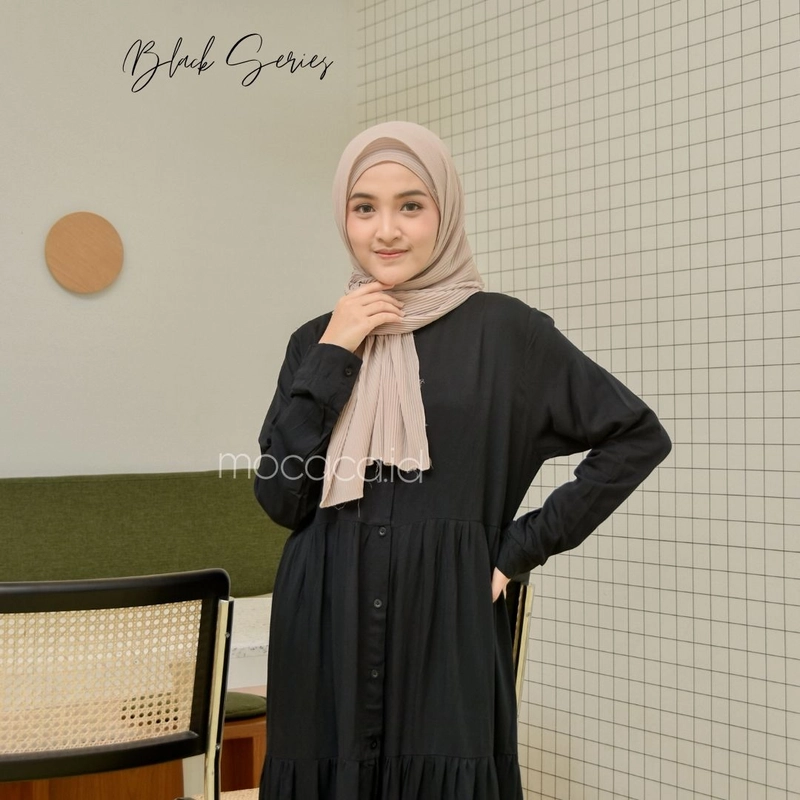 Product image mocaca id - Gamis Polos Premium Babydoll Lady Dress Rayon Twill Full Kancing Hidup Busui Hitam ALL SIZE HITAM