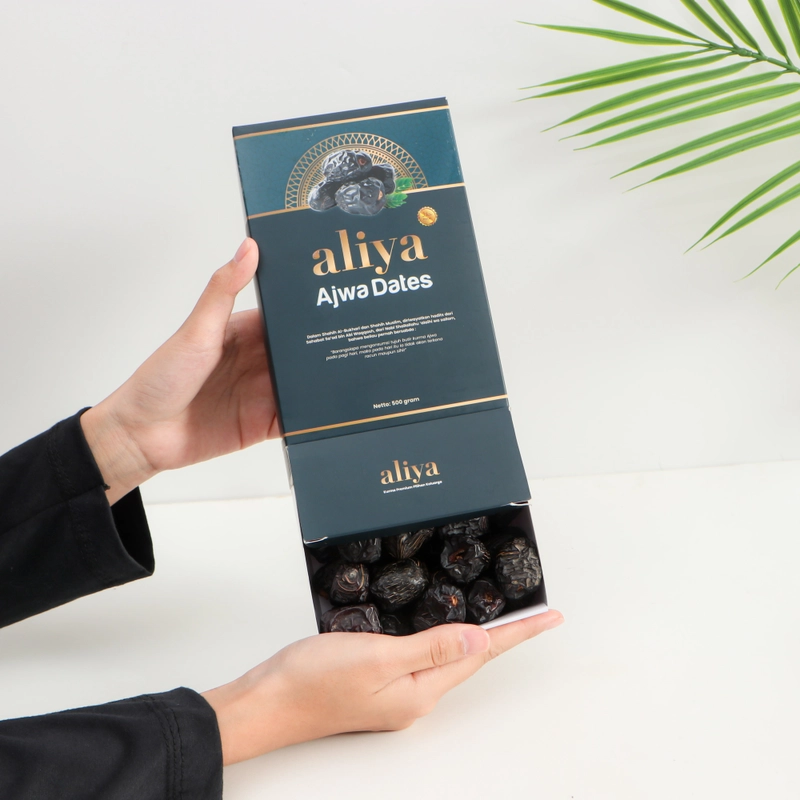 Product image Aliya - Kurma Ajwa Premium 7 butir Kurma