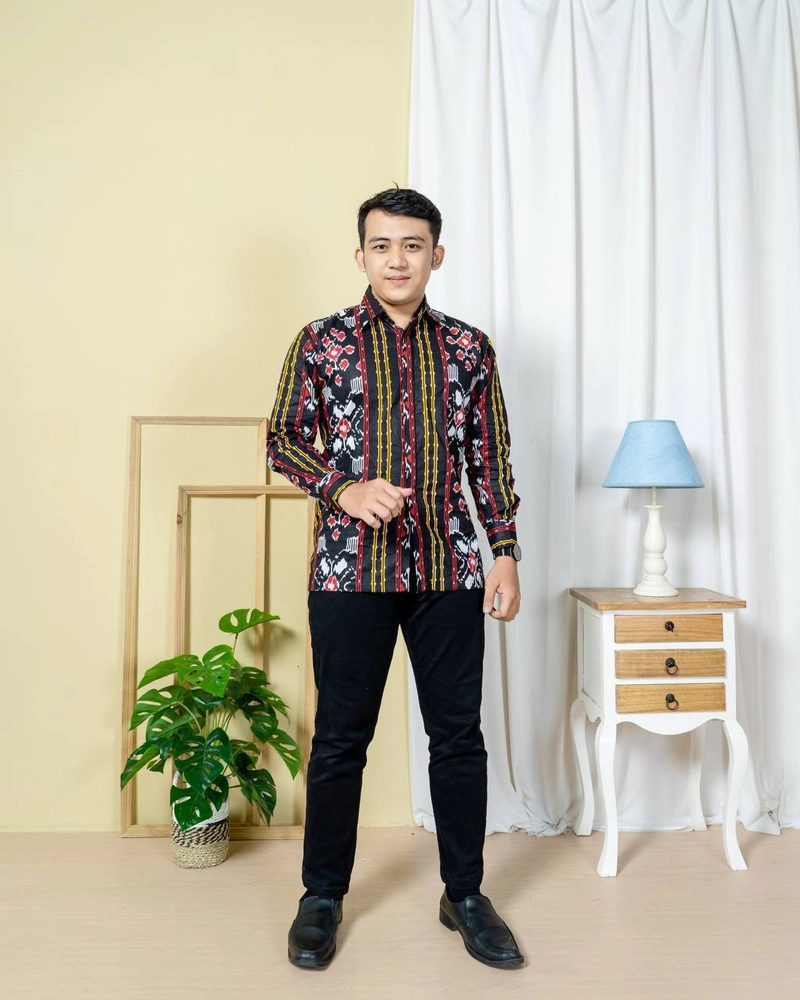 Product image Batik Alfin - Kemeja batik pria lengan panjang terbaru M Merahkombinasi