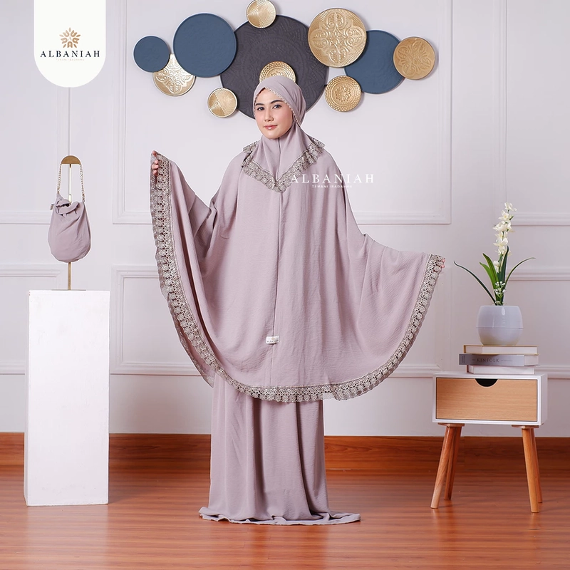 Product image Al Baniah - Mukena Renda Crinkle Airflow 3 in 1 Jumbo Inaya Jumbo Abu