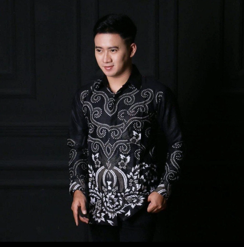 Product image Kois Batik - Kemeja batik pria dewasa hitam kombinasi abu muda M Hitamkombinasiabumud