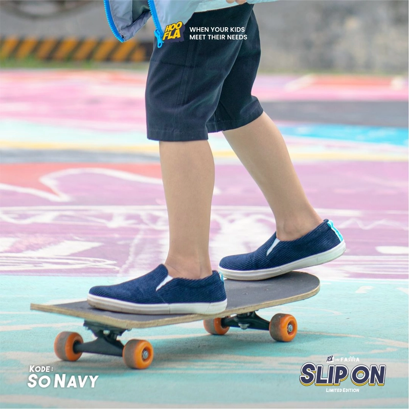 Product image Hoofla - Sepatu Slip On 31 Navy