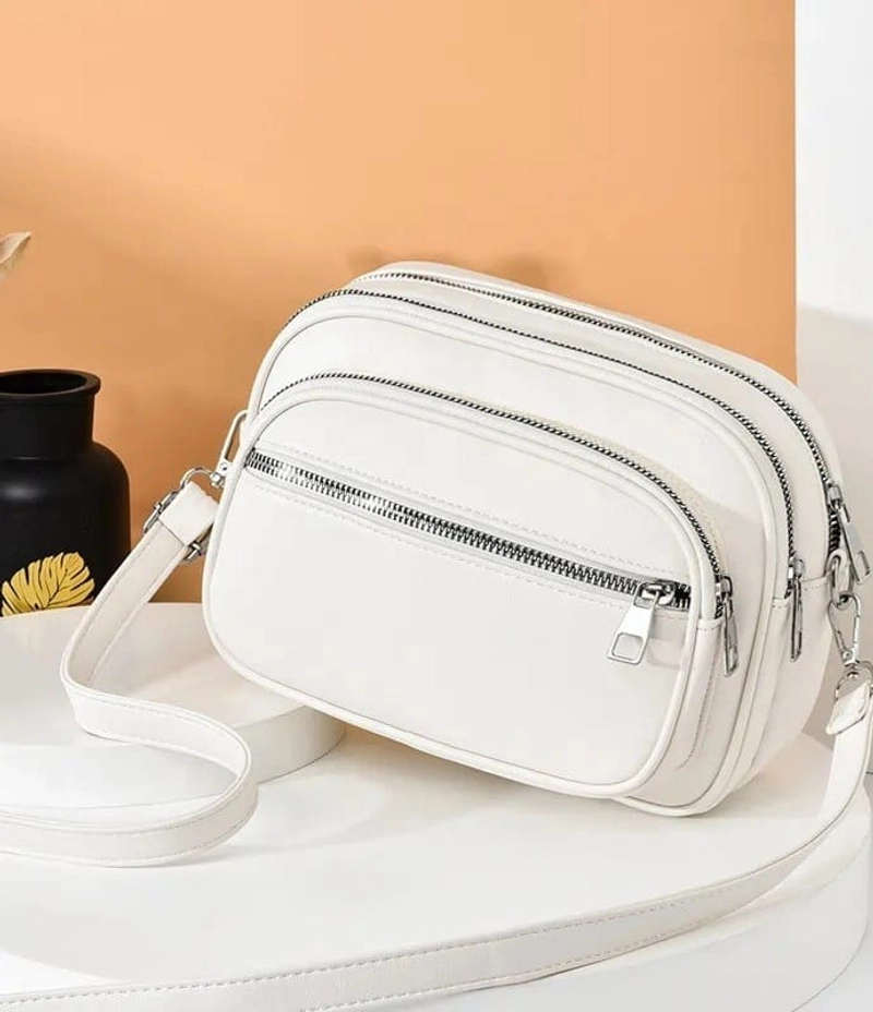 Product image Alcaff - Tas Selempang Wanita Kayla Sling Bag 21x07x15 cm Coklat