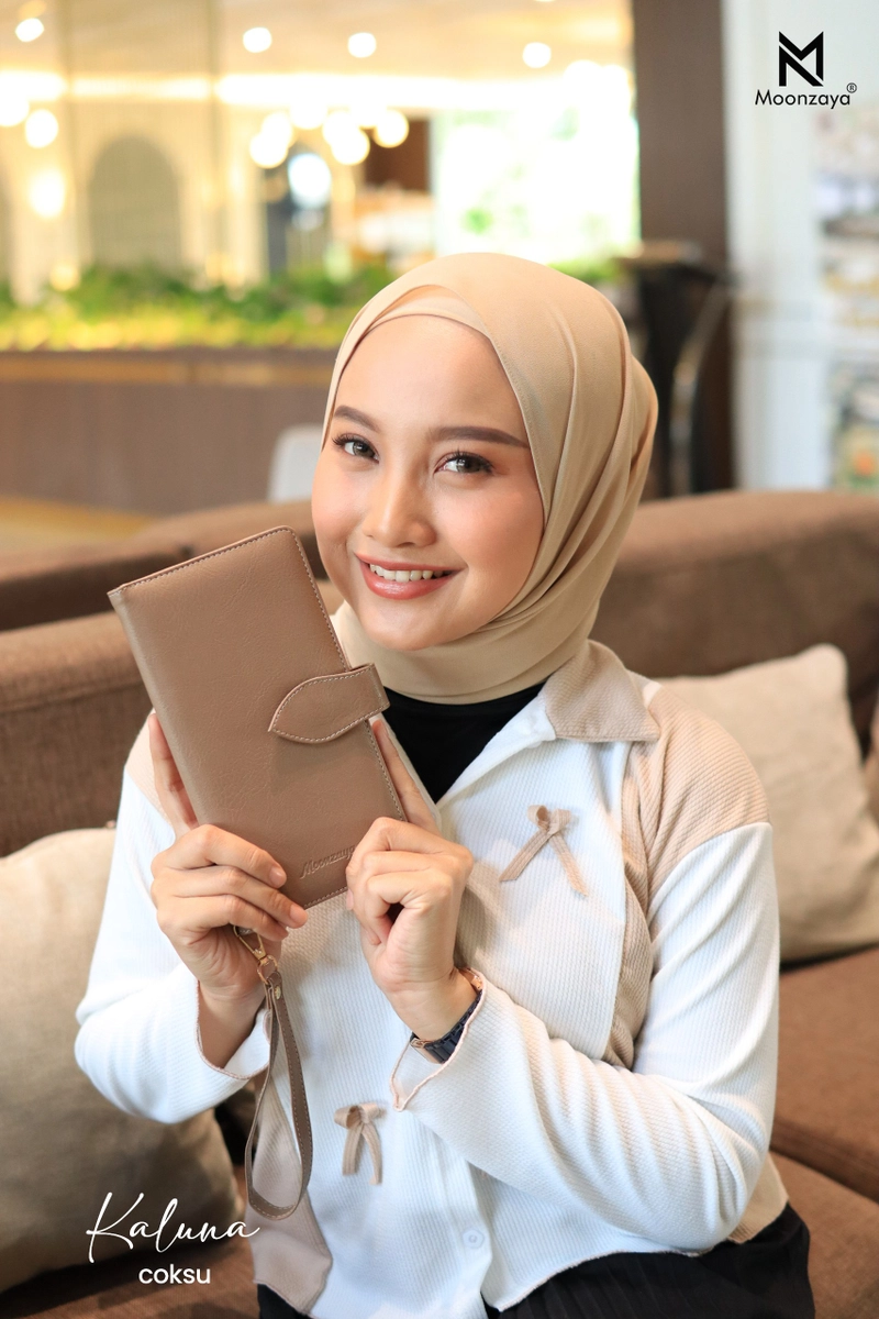 Product image Moonzaya - DOMPET KALUNA BY MOONZAYA DOMPET KARTU DOMPET PASPORT KALUNA COKSU